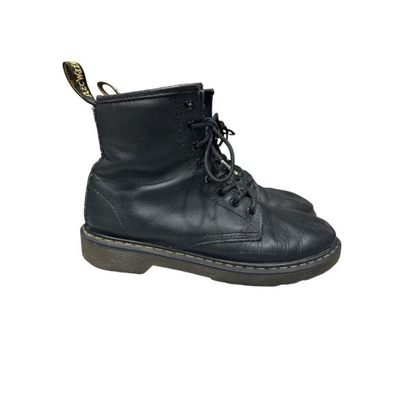 Dr. Martens Kid's Collection Youth Delaney Lace Up Black Fashion Combat Boot (Bi - Picture 1 of 11